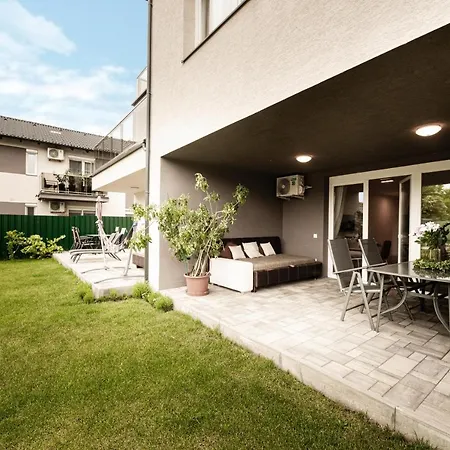 Oak Residents * Siofok