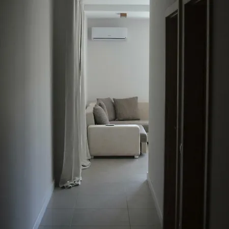 Oak Residents Apartment *